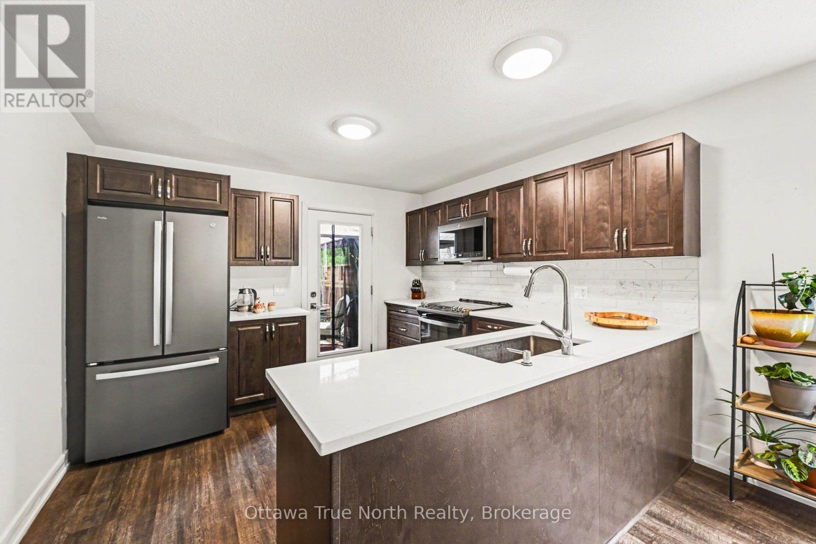 1196 FLAT RAPIDS ROAD - 10