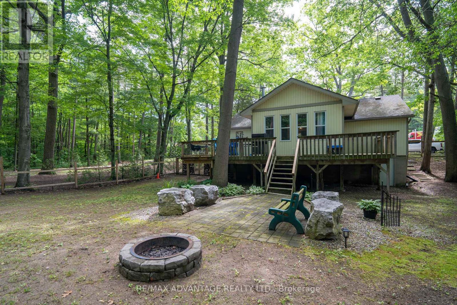 263 ONTARIO STREET S - 36