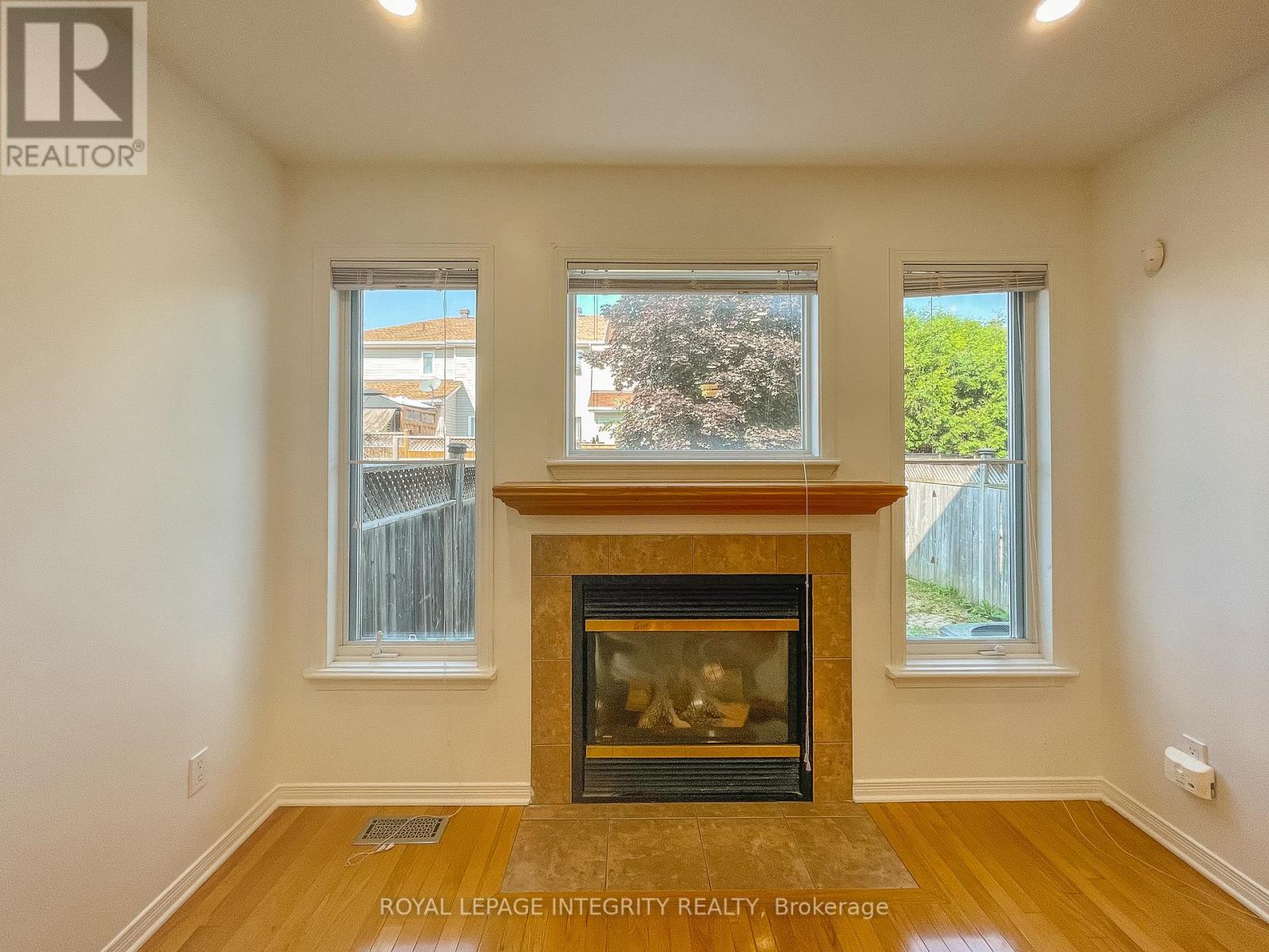 3 Bed, 3 Bath House for Rent in Ottawa – 172 GRAY CRESCENT, Ottawa – MLS# X13438822 - Image 9