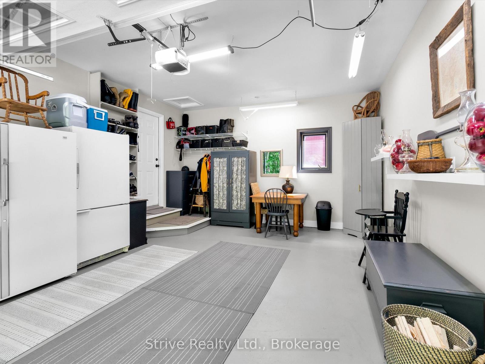 1035 GEORGE ROAD - 39