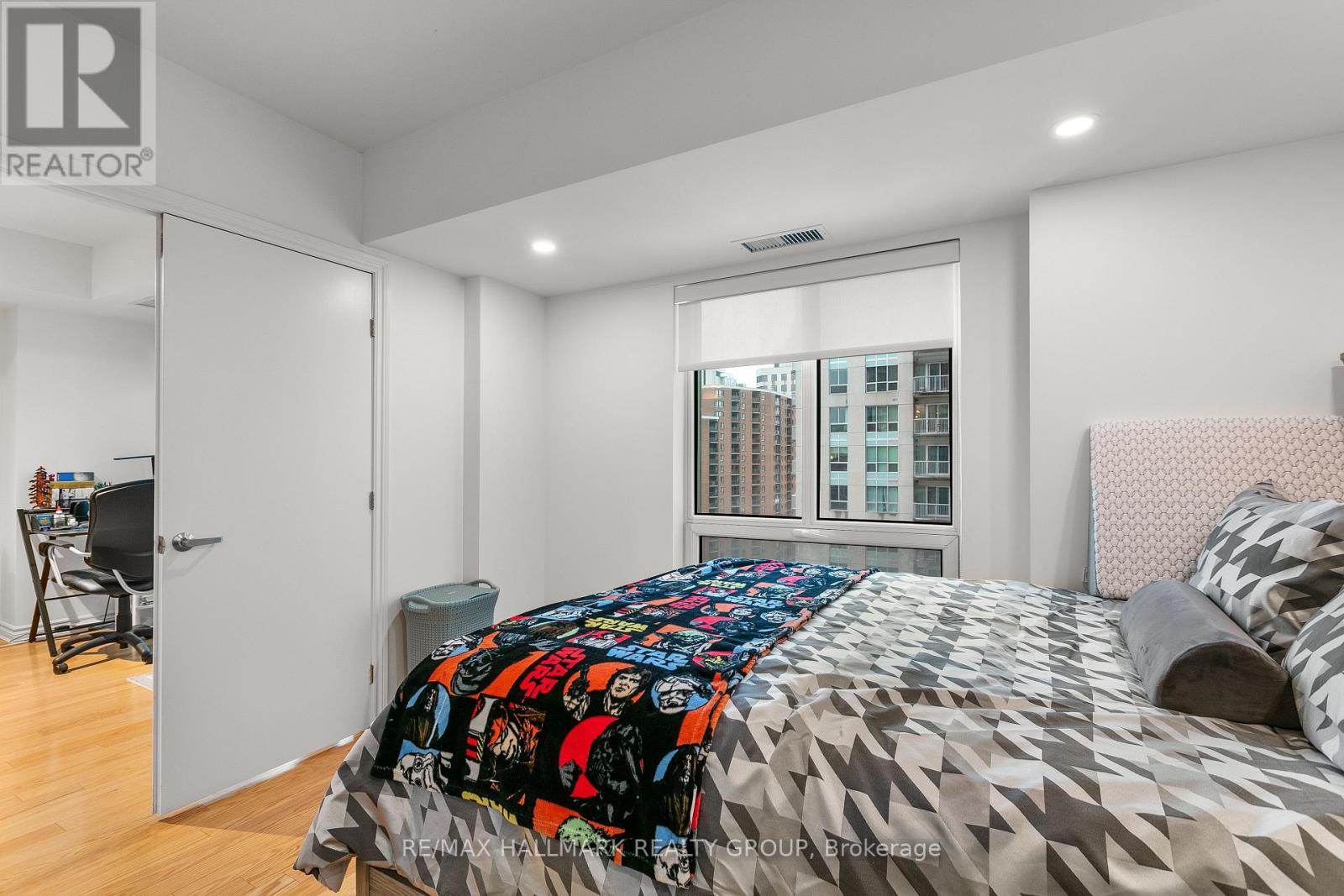 1 Bed, 1 Bath House for Sale in Ottawa – 1509 – 234 RIDEAU STREET, Ottawa – MLS# X13438870 - Image 19