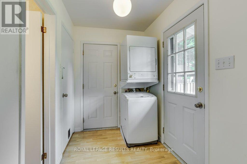 295 JOHN STREET S - 15