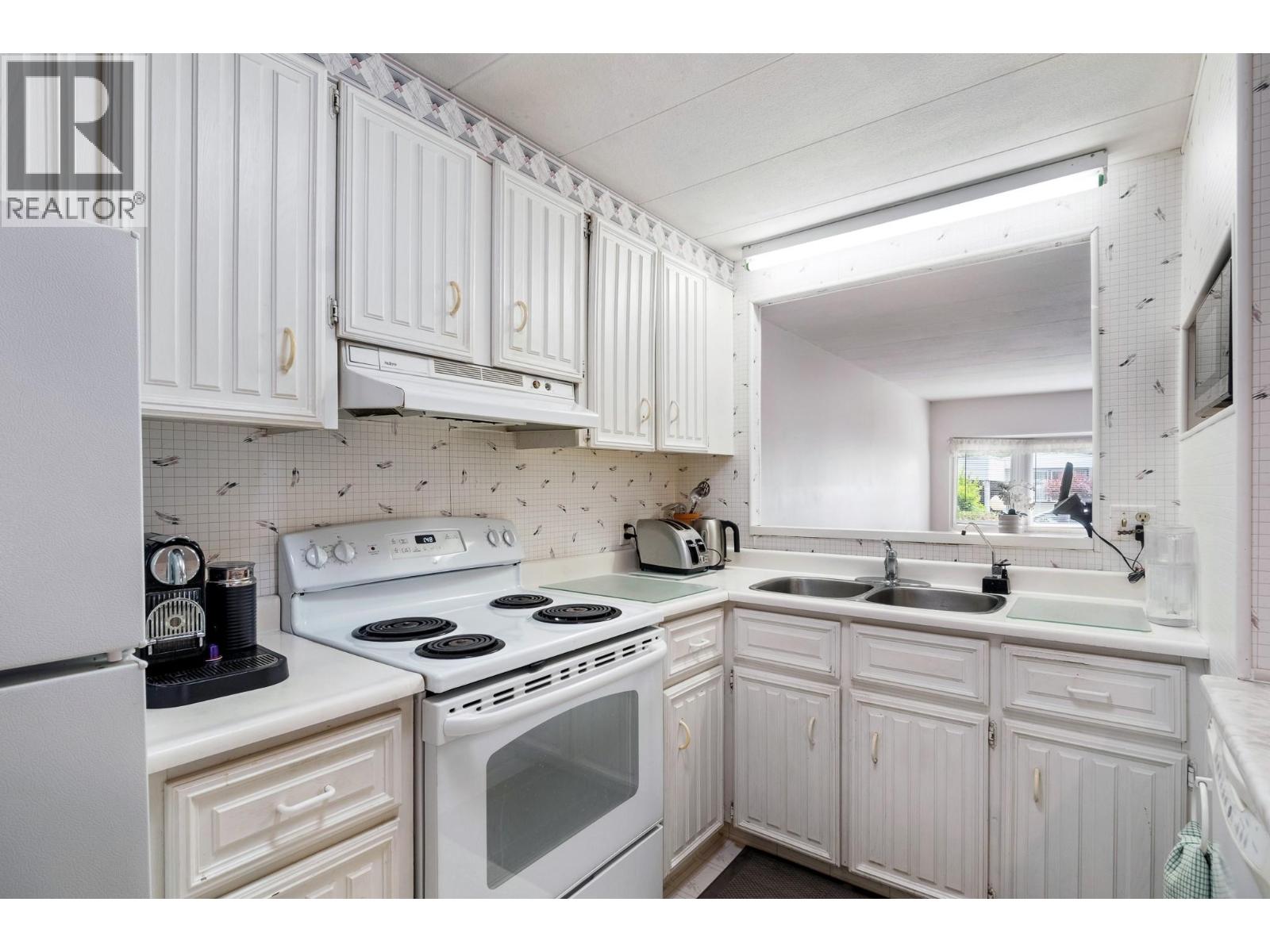#96 3535 Casorso Road Lot# 96 - 6