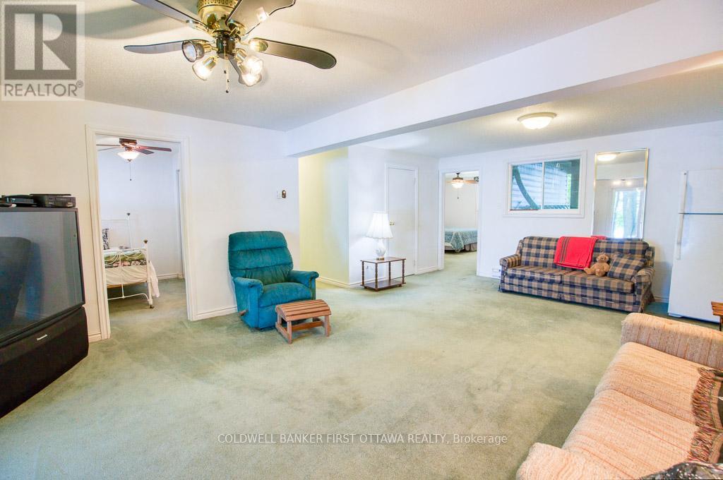 1301 D GUIGUE ROAD - 28