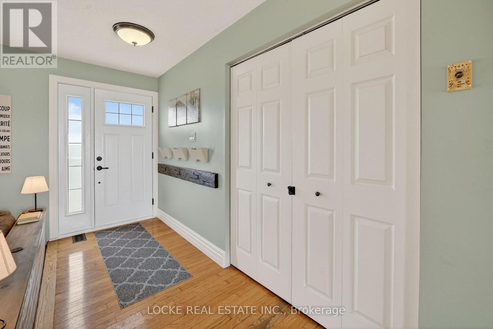 4 Bed, 2 Bath House for Sale in Ottawa – 3391 SARSFIELD ROAD, Ottawa – MLS# X13439040 - Image 4