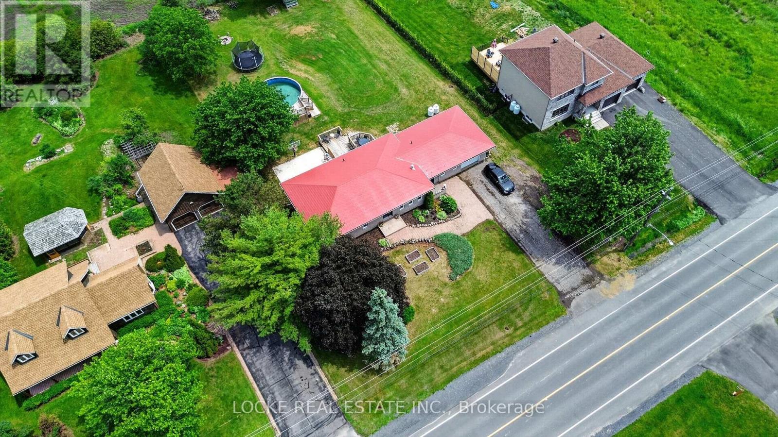 4 Bed, 2 Bath House for Sale in Ottawa – 3391 SARSFIELD ROAD, Ottawa – MLS# X13439040 - Image 47