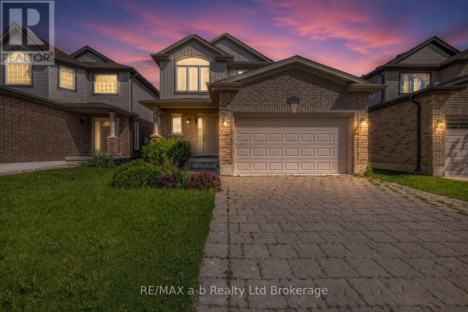 712 BLACKACRES BOULEVARD - 2