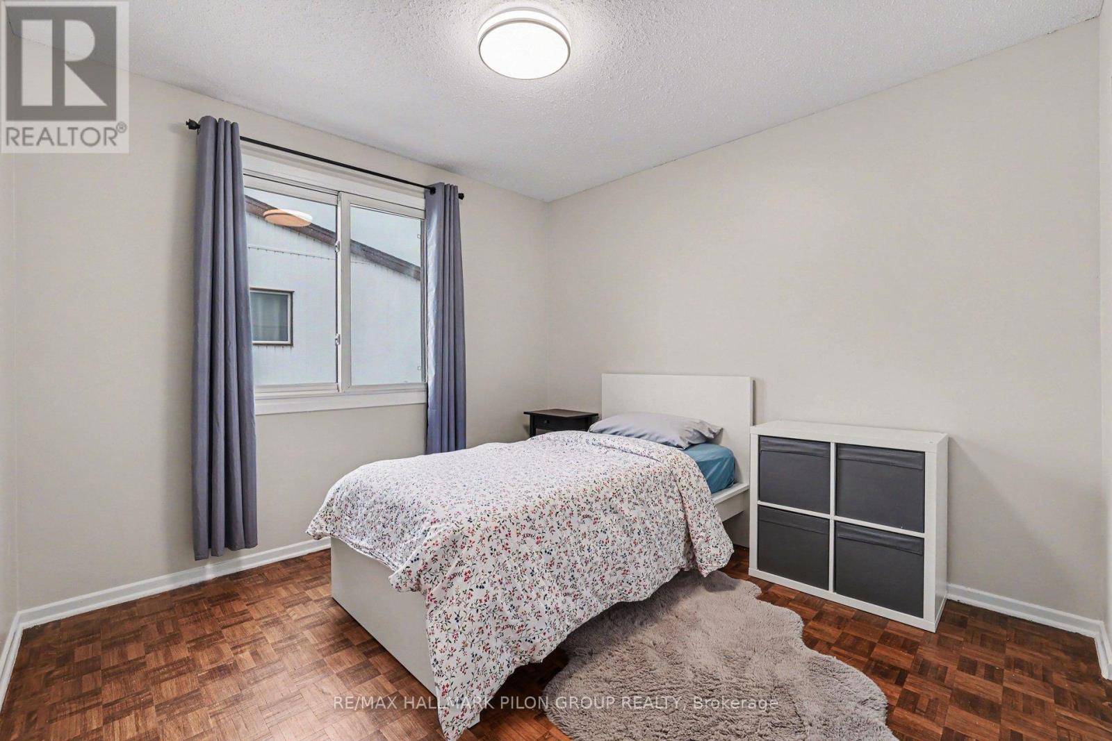 3 Bed, 2 Bath House for Sale in Ottawa – 70 – 2210 LOYOLA AVENUE, Ottawa – MLS# X13439056 - Image 15