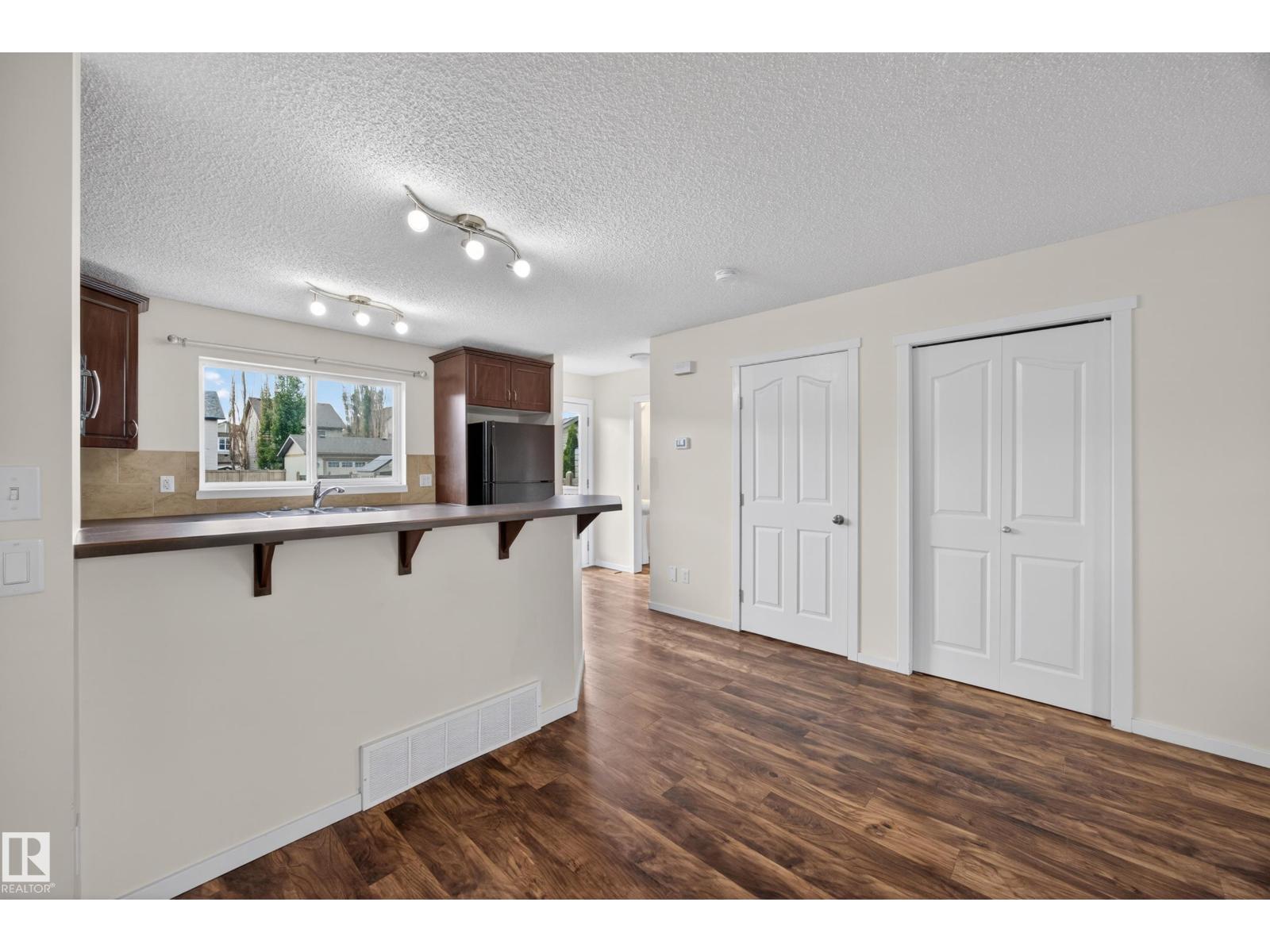 3634 12 ST NW - 12