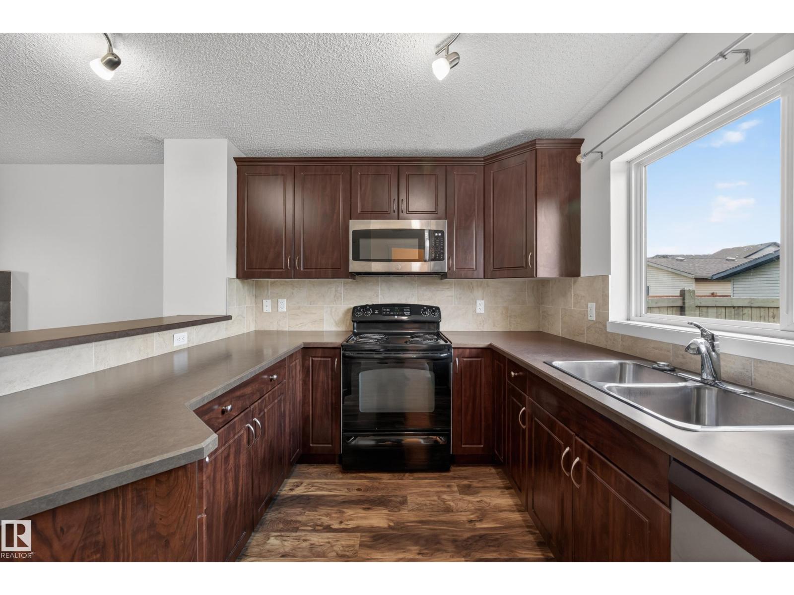 3634 12 ST NW - 16