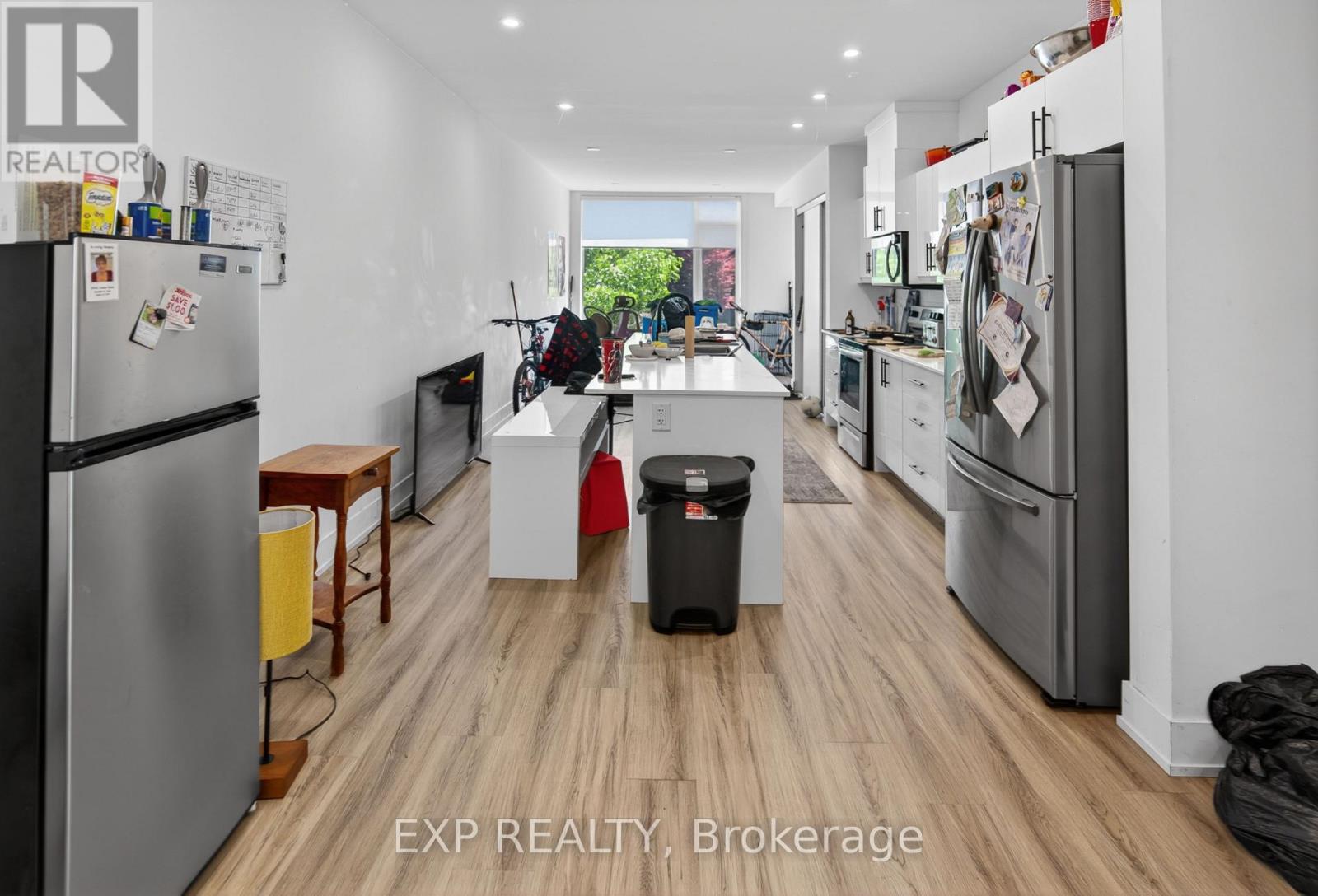 271 DUNCAIRN AVENUE - 13