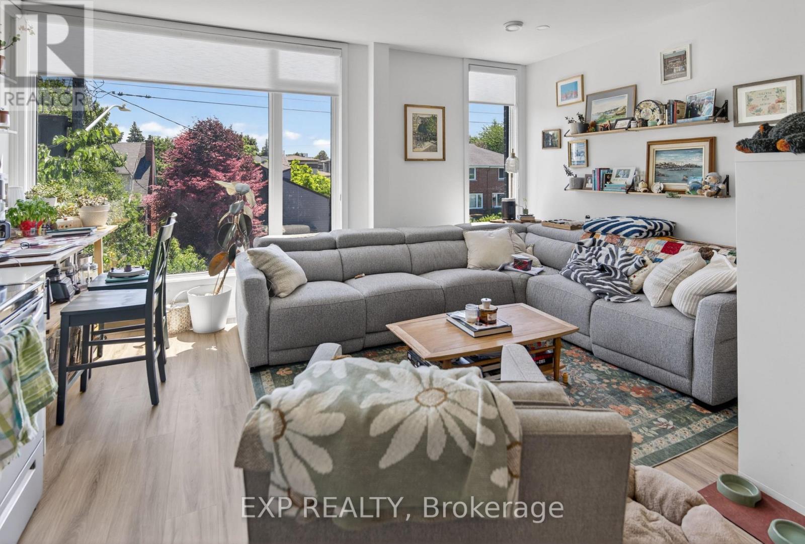 271 DUNCAIRN AVENUE - 4