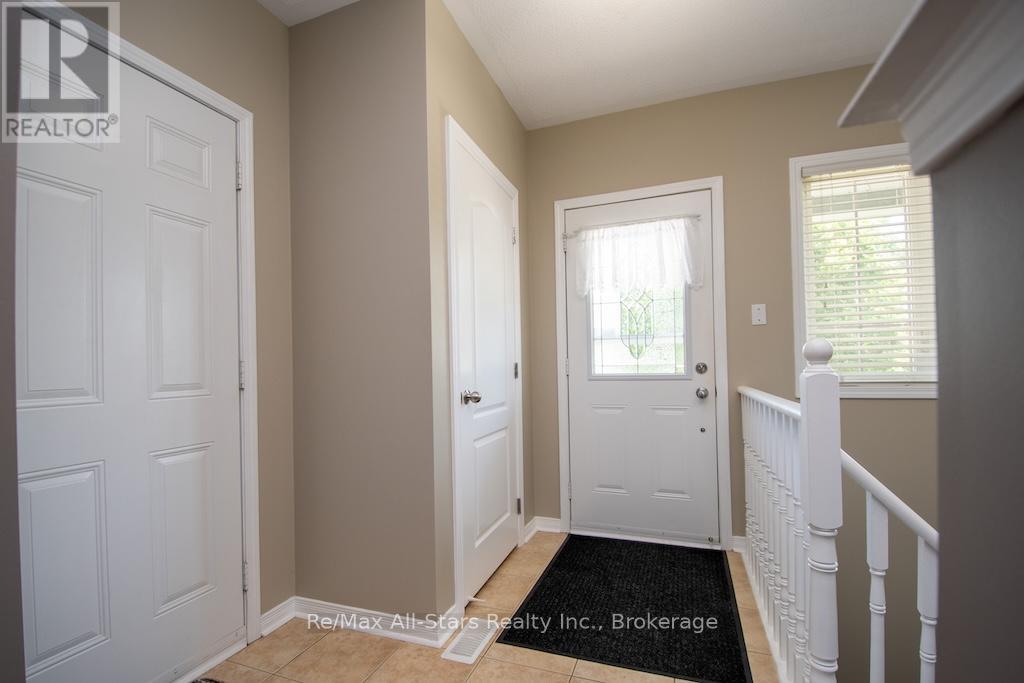 Foyer/ Entrance in from the Garage