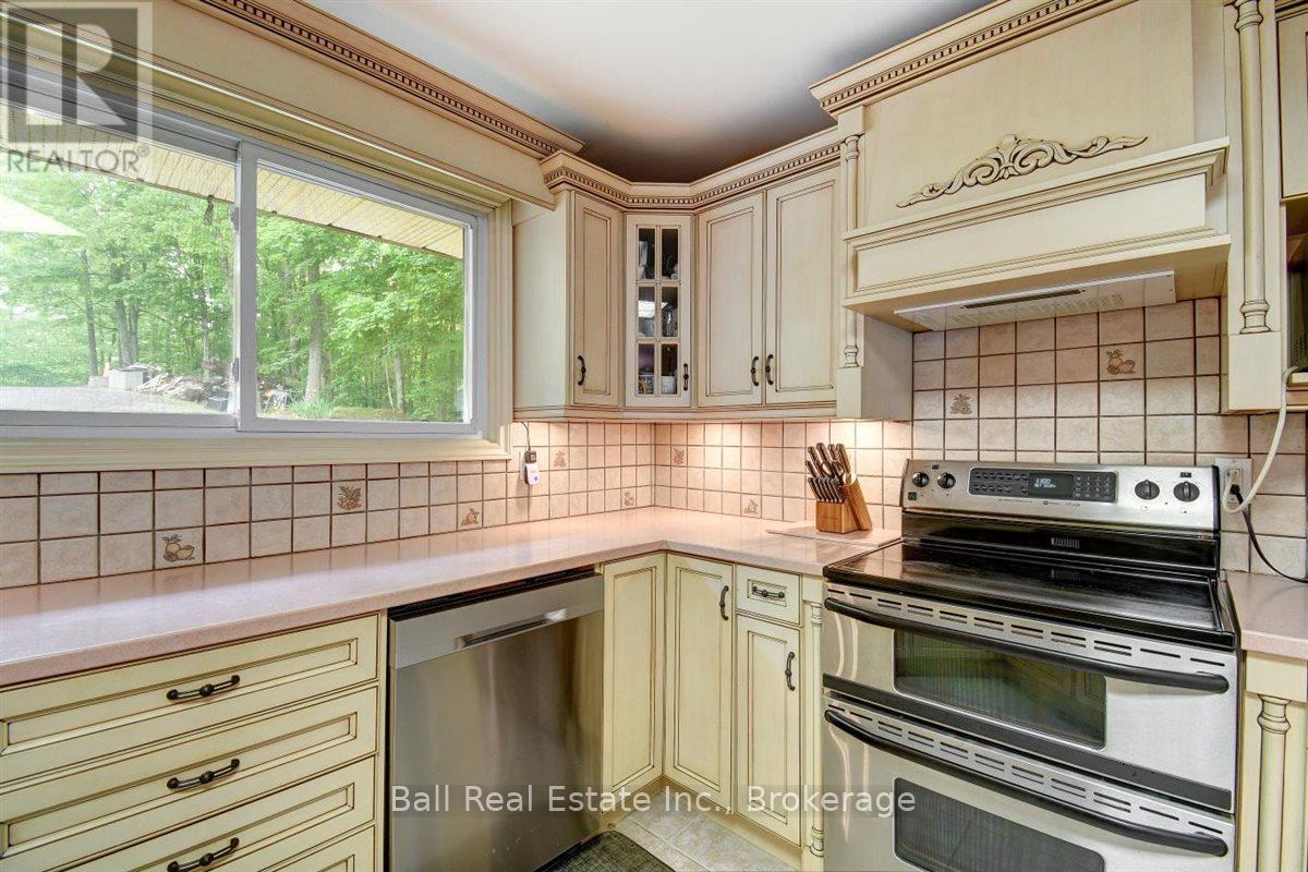 611 SKENE ROAD - 10