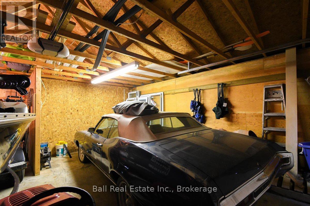 611 SKENE ROAD - 32