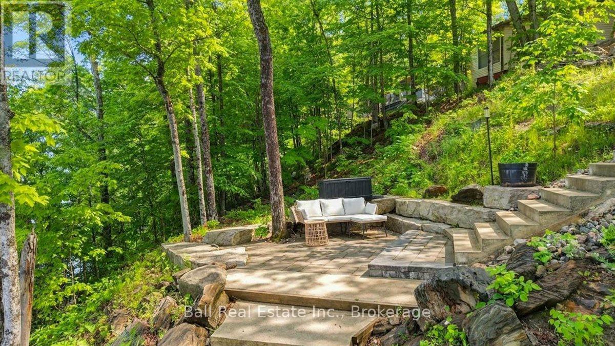 611 SKENE ROAD - 38