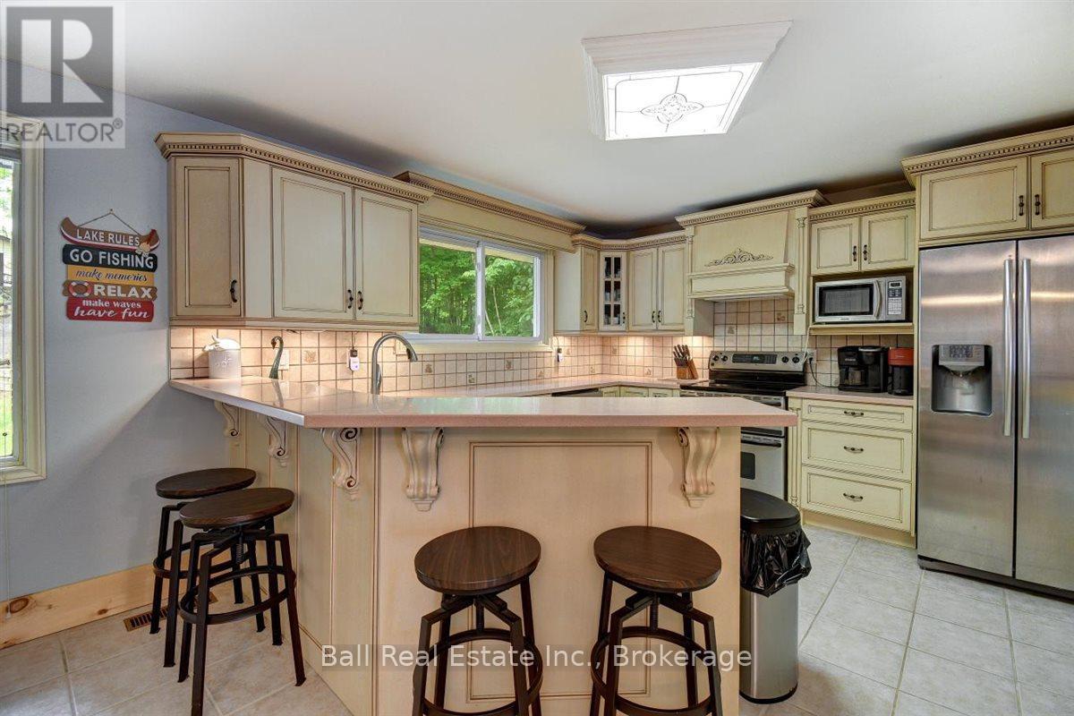 611 SKENE ROAD - 8