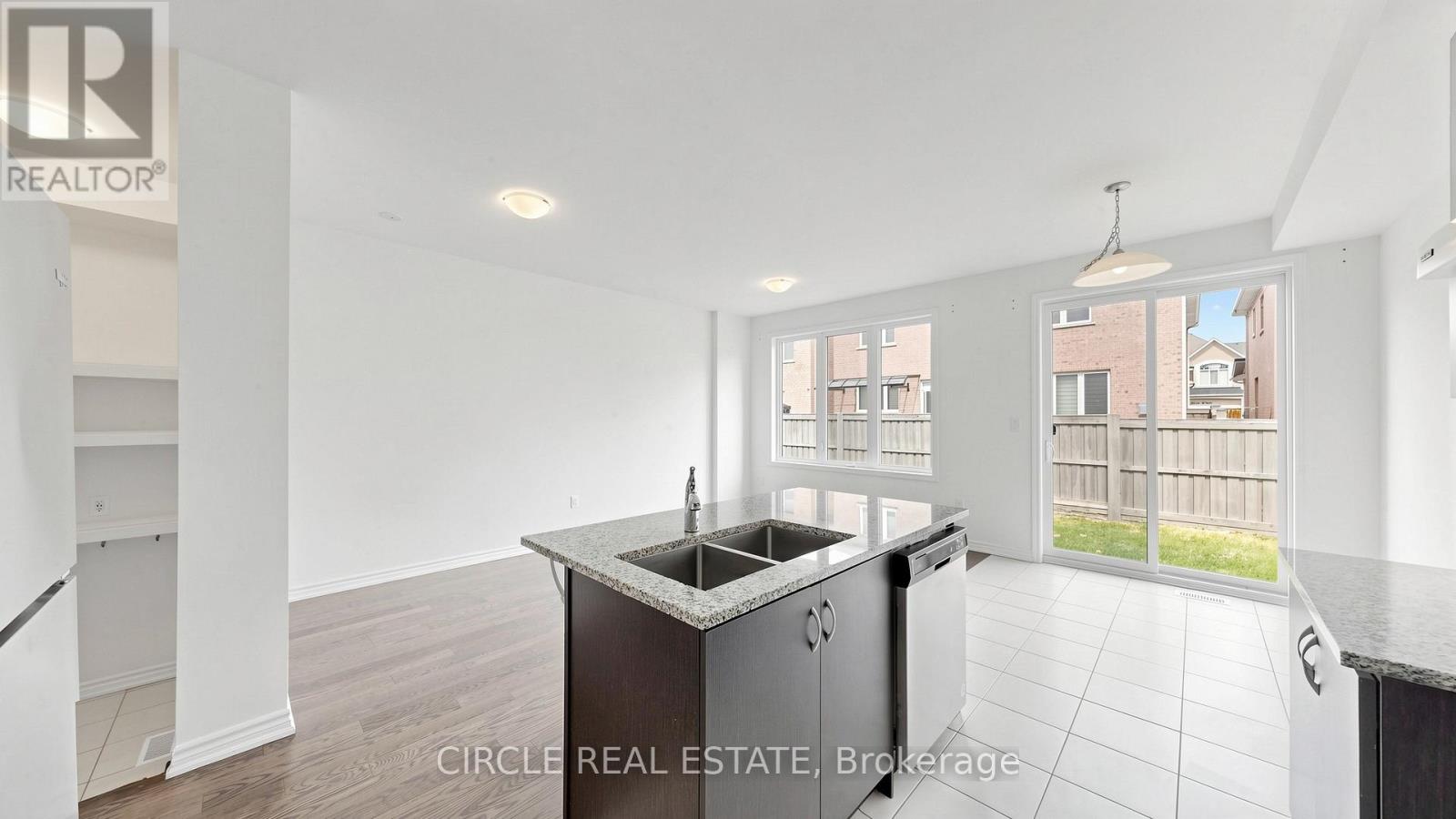 84 KEPPEL CIRCLE - 19