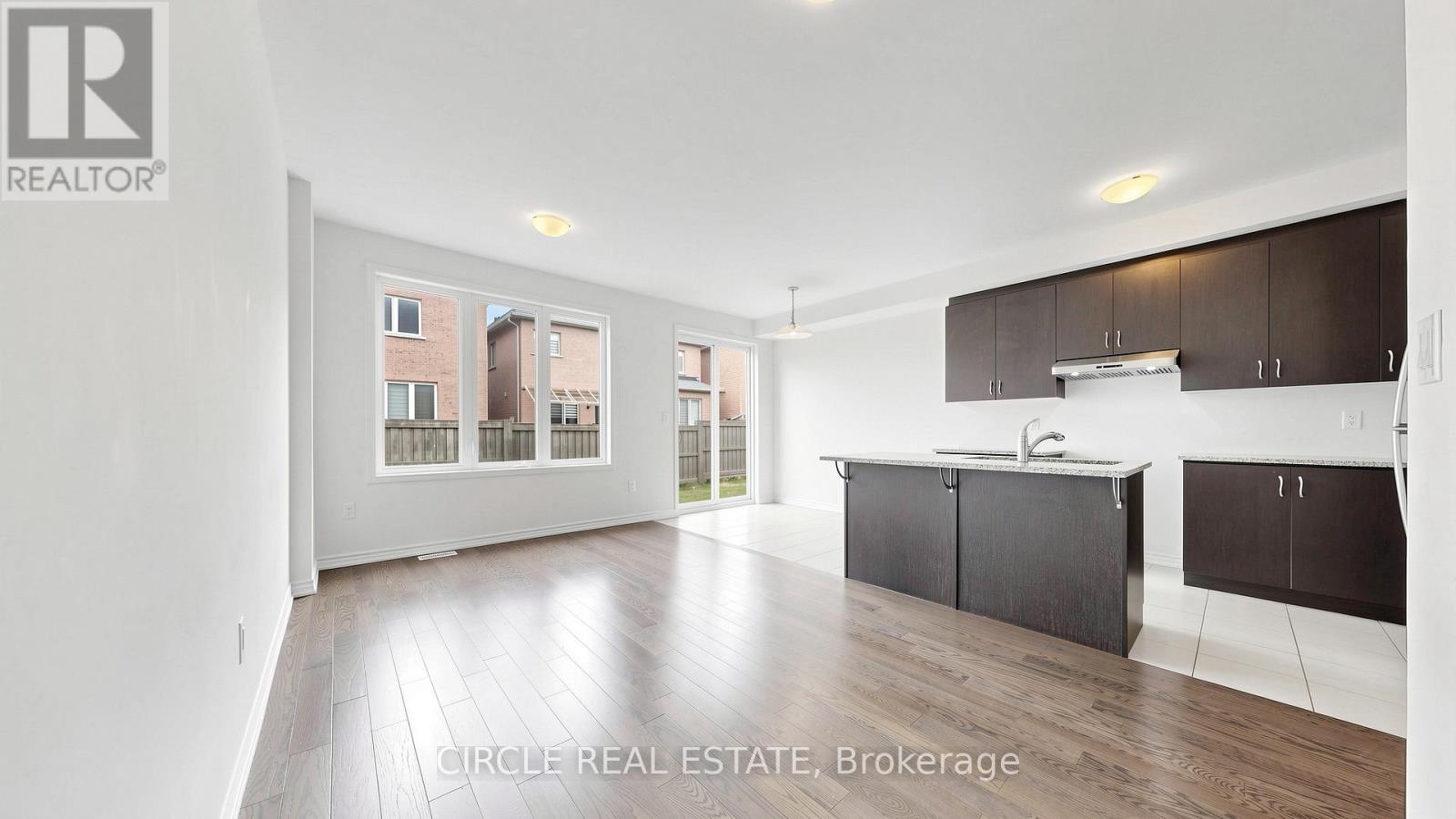 84 KEPPEL CIRCLE - 10