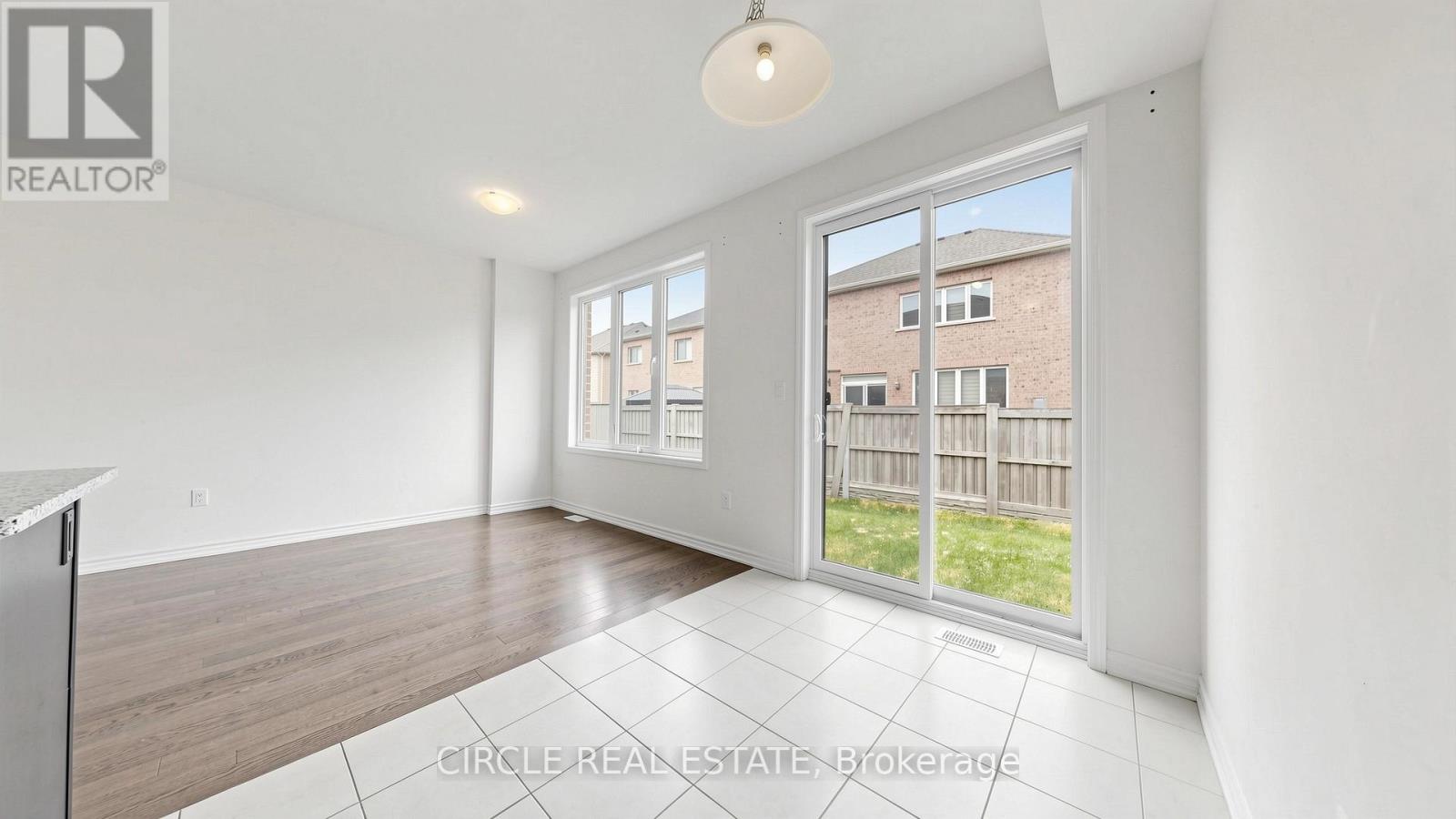 84 KEPPEL CIRCLE - 15