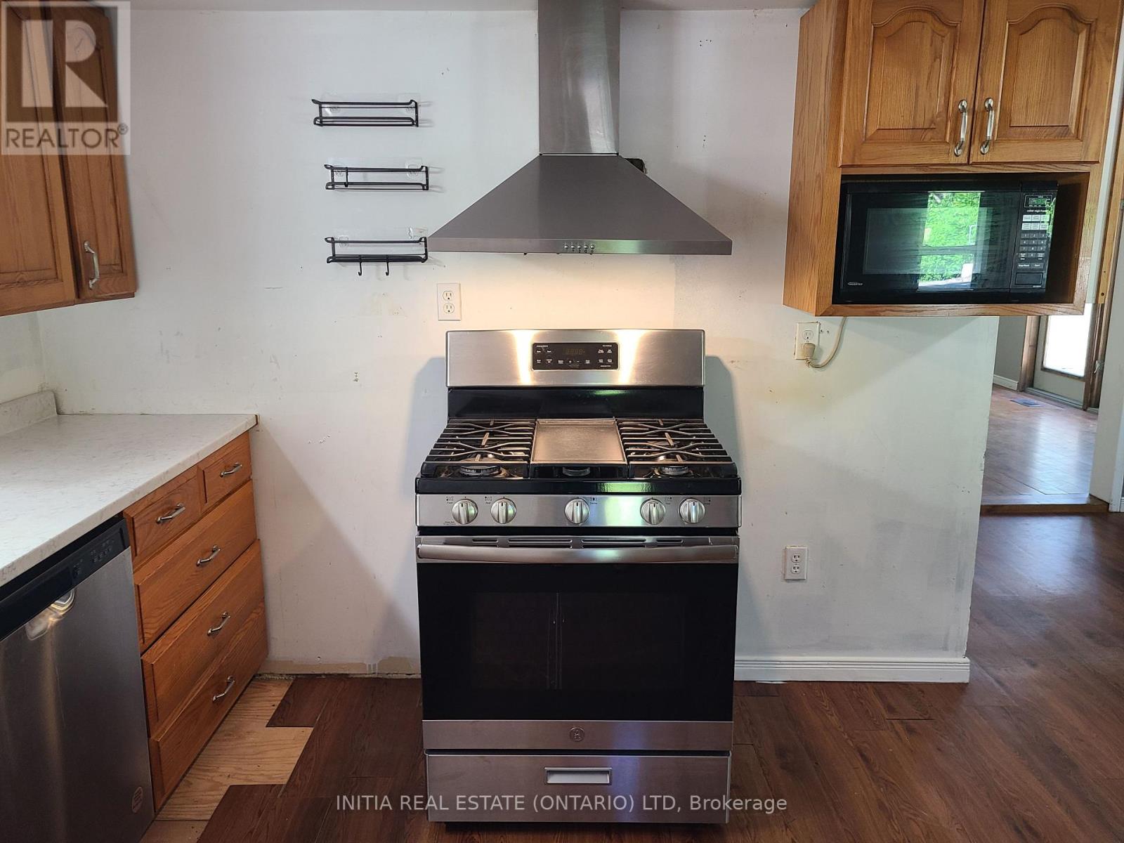 1 DUNDAS STREET - Image 7