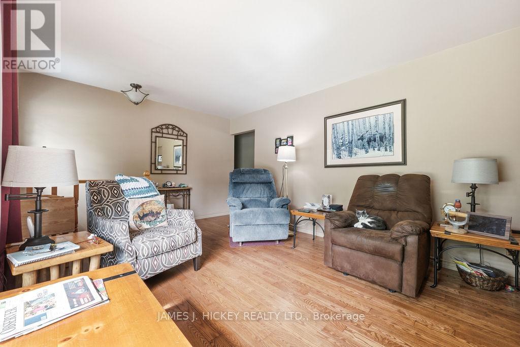 23 THOMAS STREET - 15