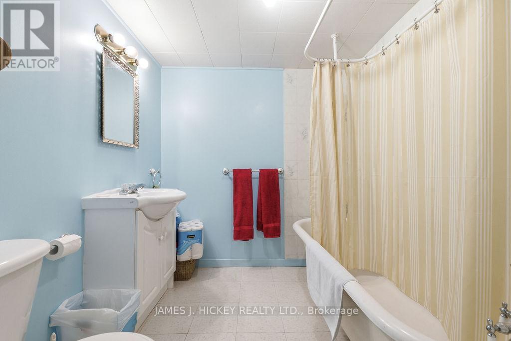 23 THOMAS STREET - 27