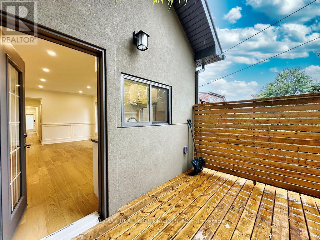 252 EARLSCOURT AVENUE - 43