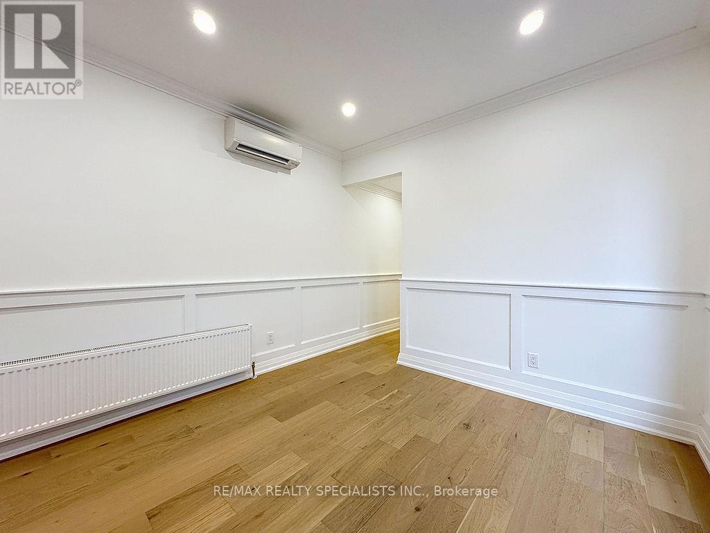 252 EARLSCOURT AVENUE - 36