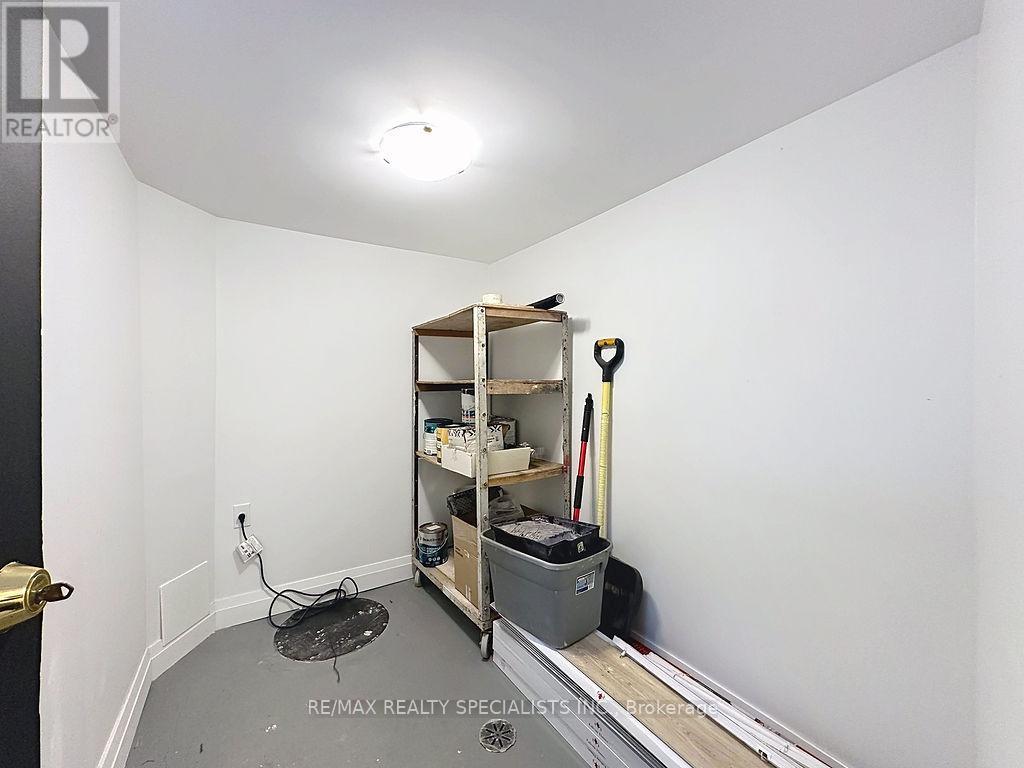 252 EARLSCOURT AVENUE - 41