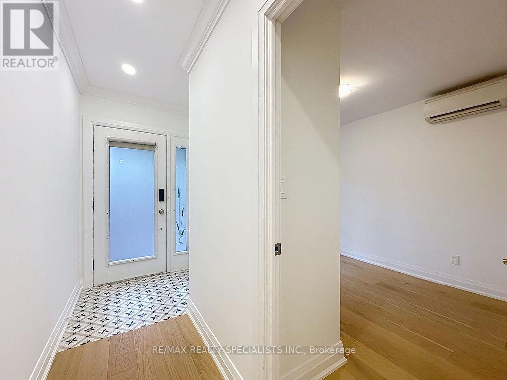 252 EARLSCOURT AVENUE - 7