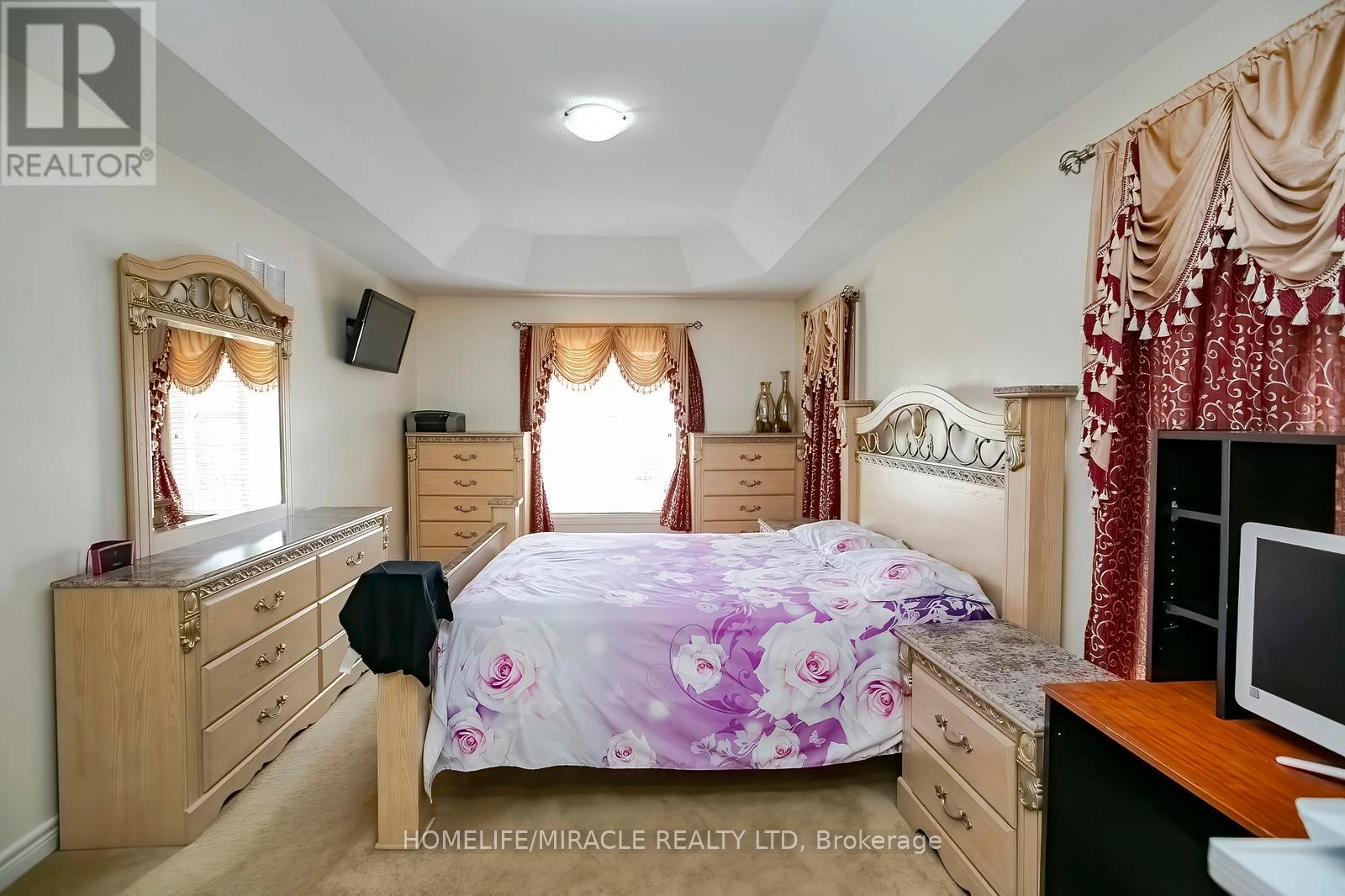 1 BUCKLER STREET - 27