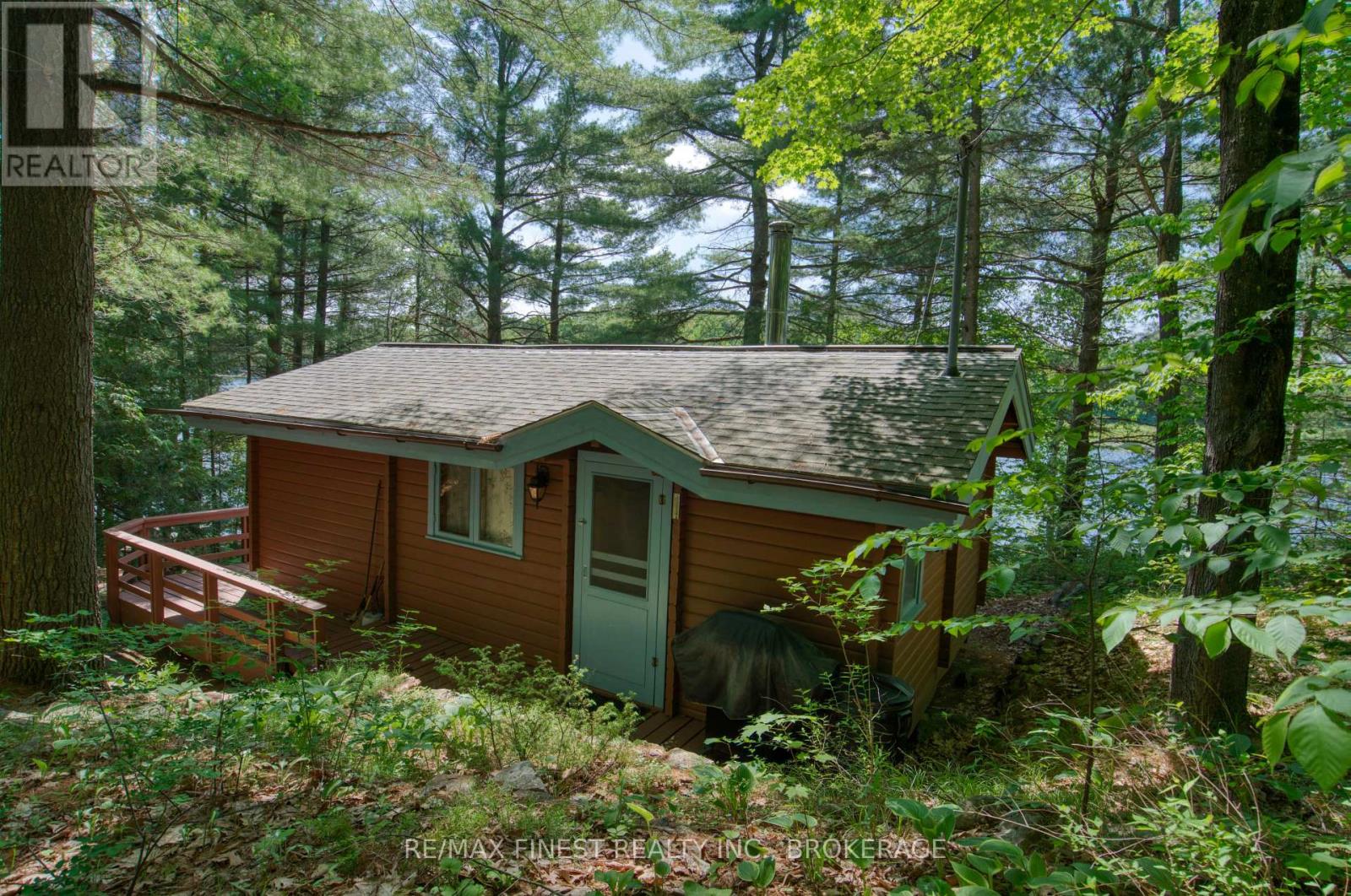 1029 OAK LANE NORTH - 1
