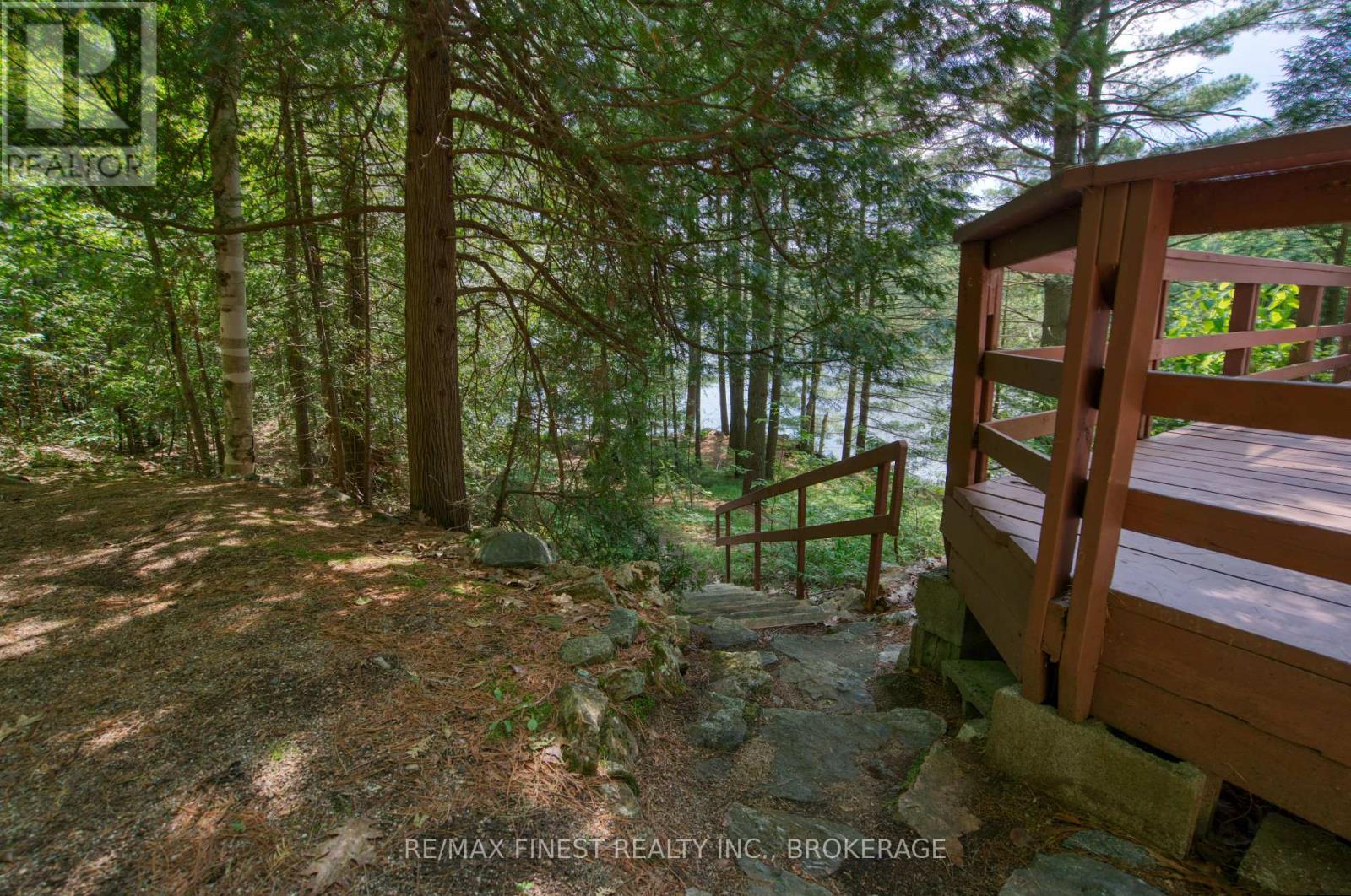1029 OAK LANE NORTH - 15