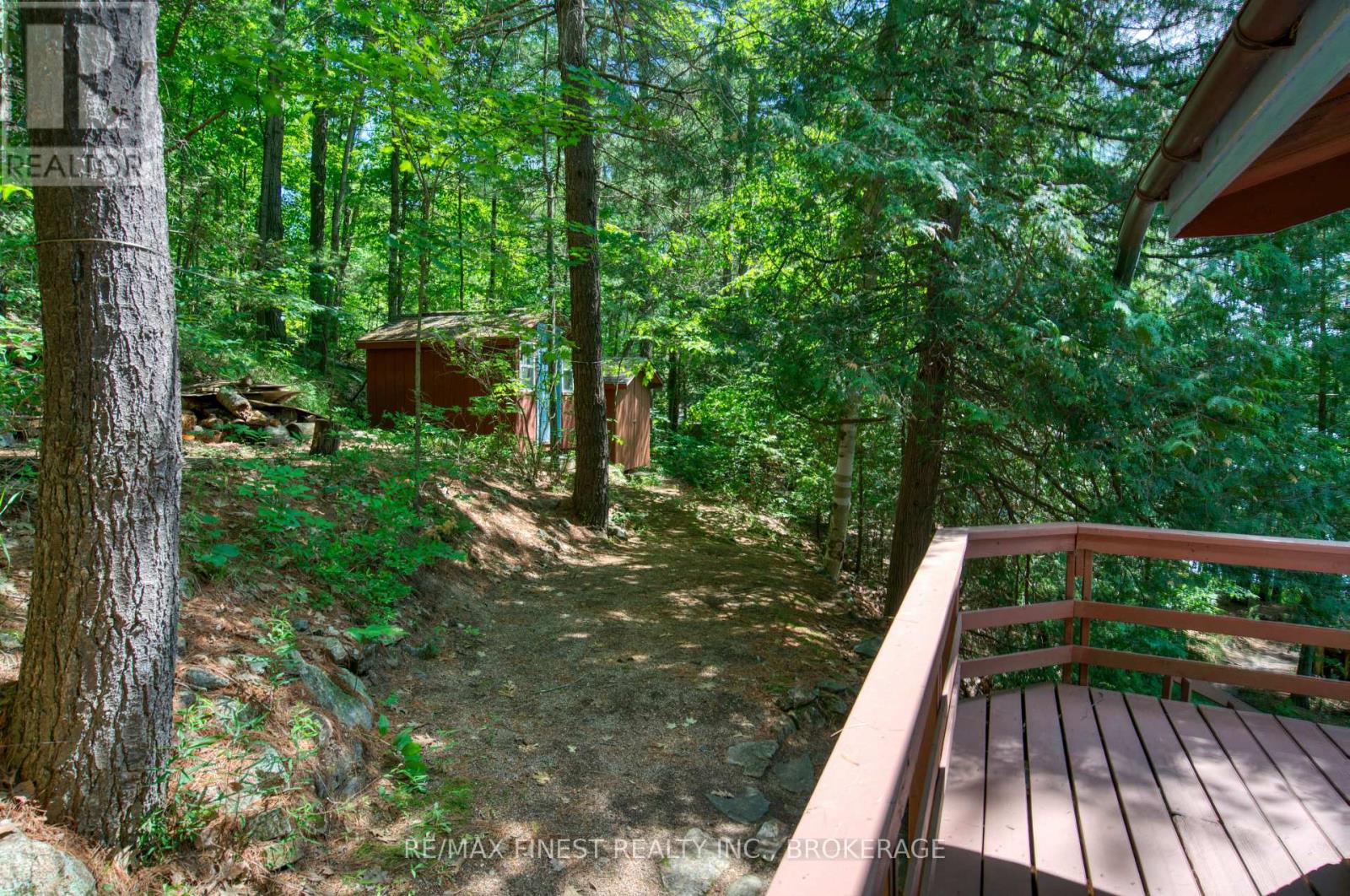 1029 OAK LANE NORTH - 14