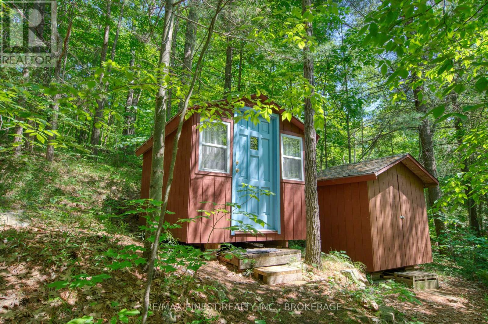 1029 OAK LANE NORTH - 16