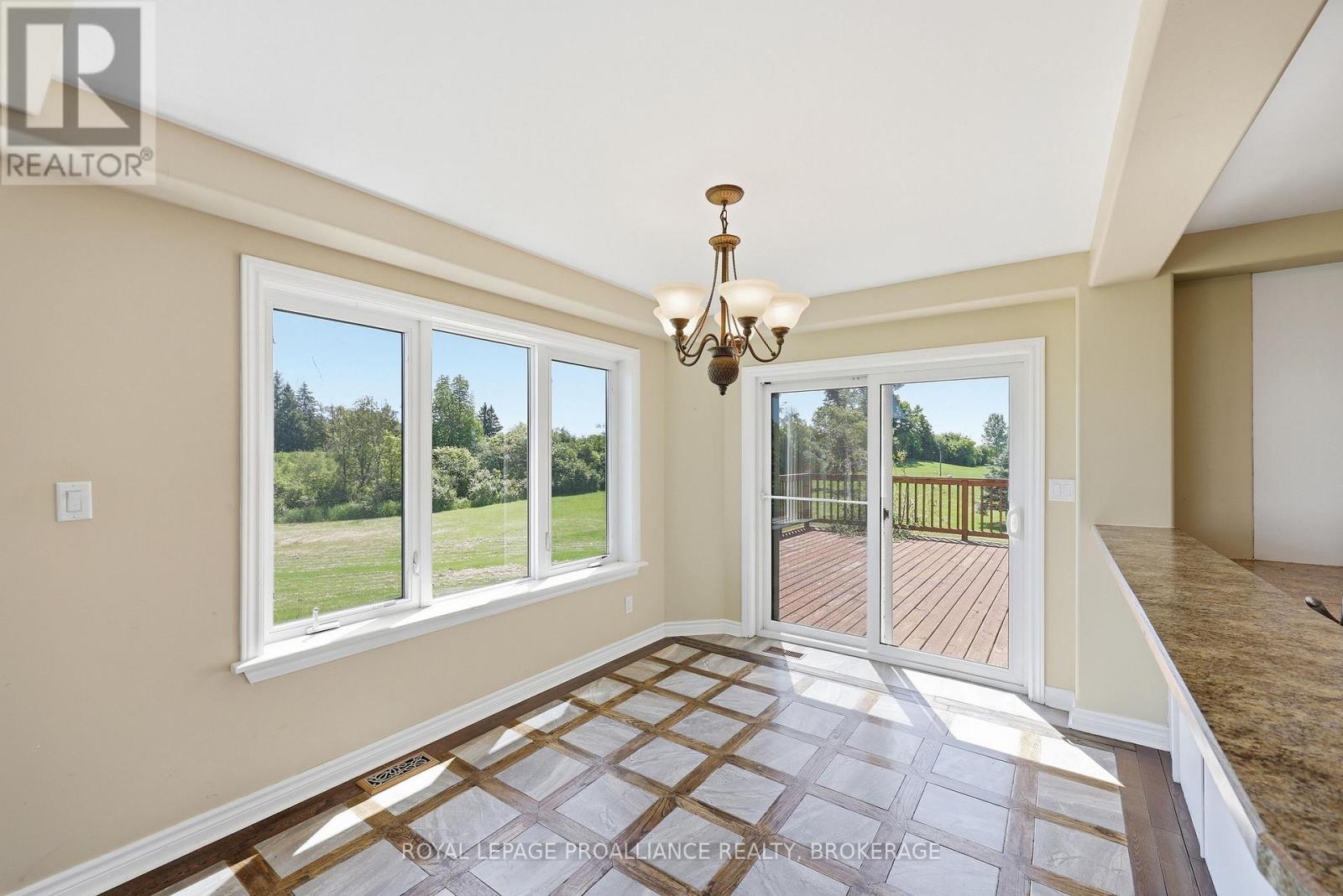 1461 ENGLISH WAY - 22