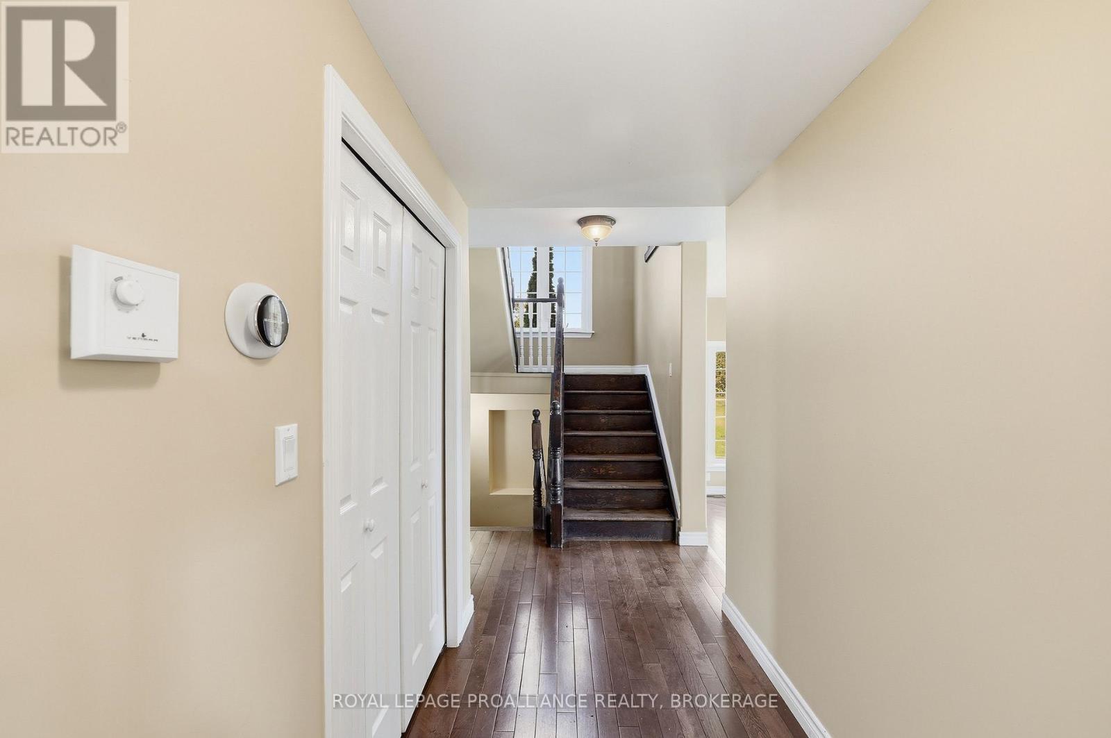 1461 ENGLISH WAY - 28