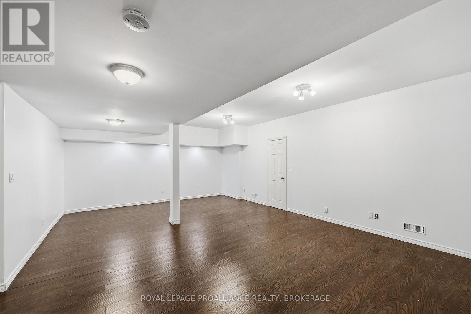 1461 ENGLISH WAY - 47