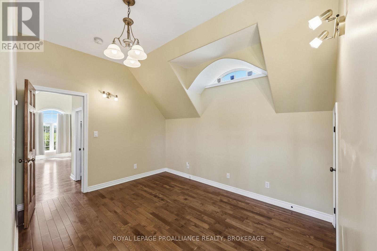 1461 ENGLISH WAY - 35