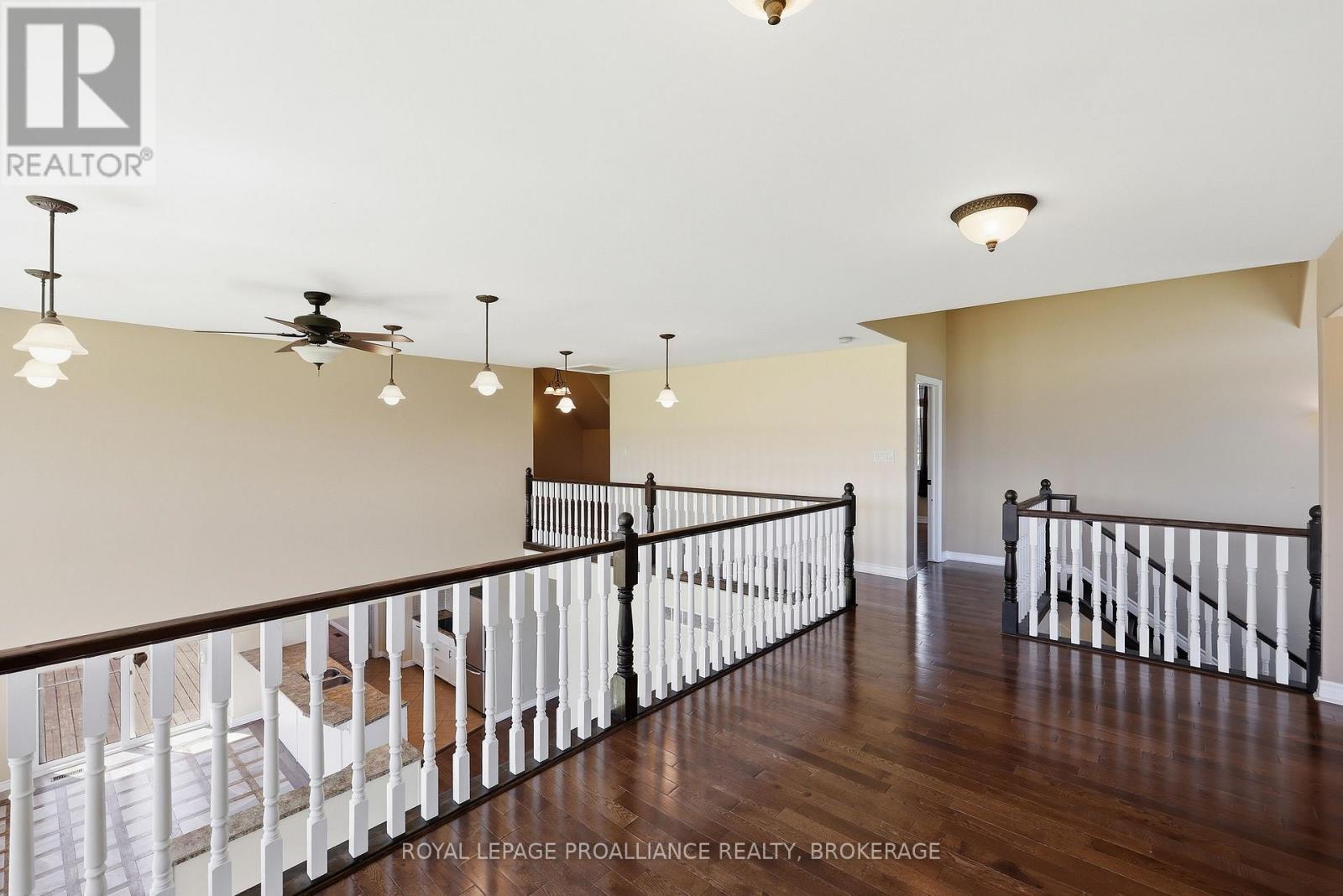1461 ENGLISH WAY - 30