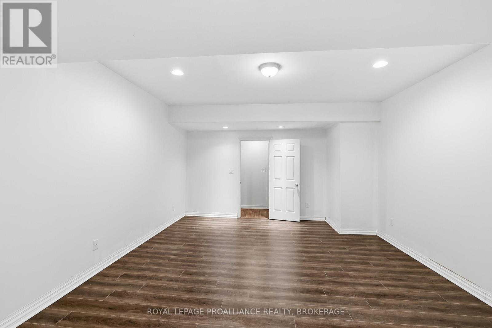 1461 ENGLISH WAY - 49