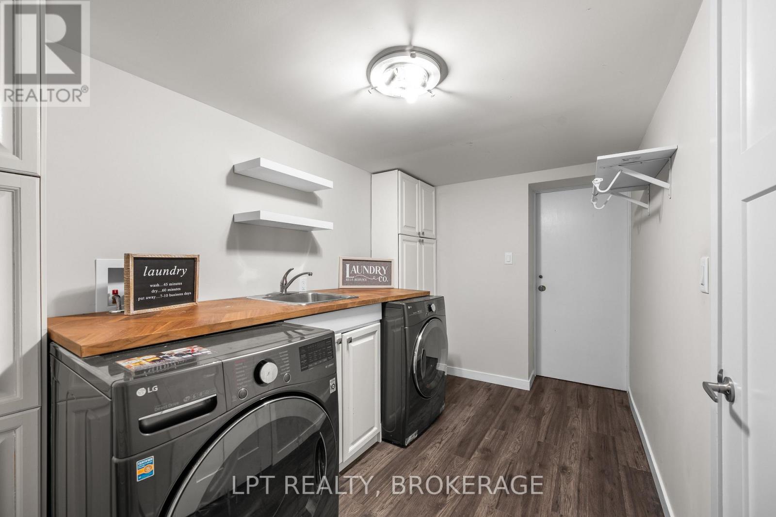 19 COLLEGEVIEW CRESCENT - 43