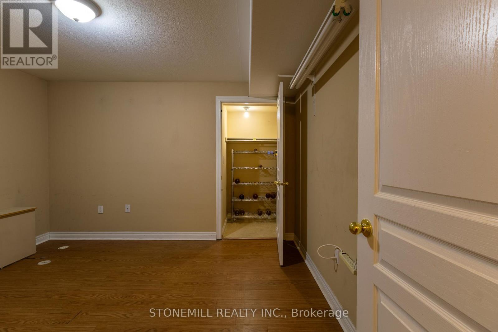 4066 MEDLAND DRIVE - 32