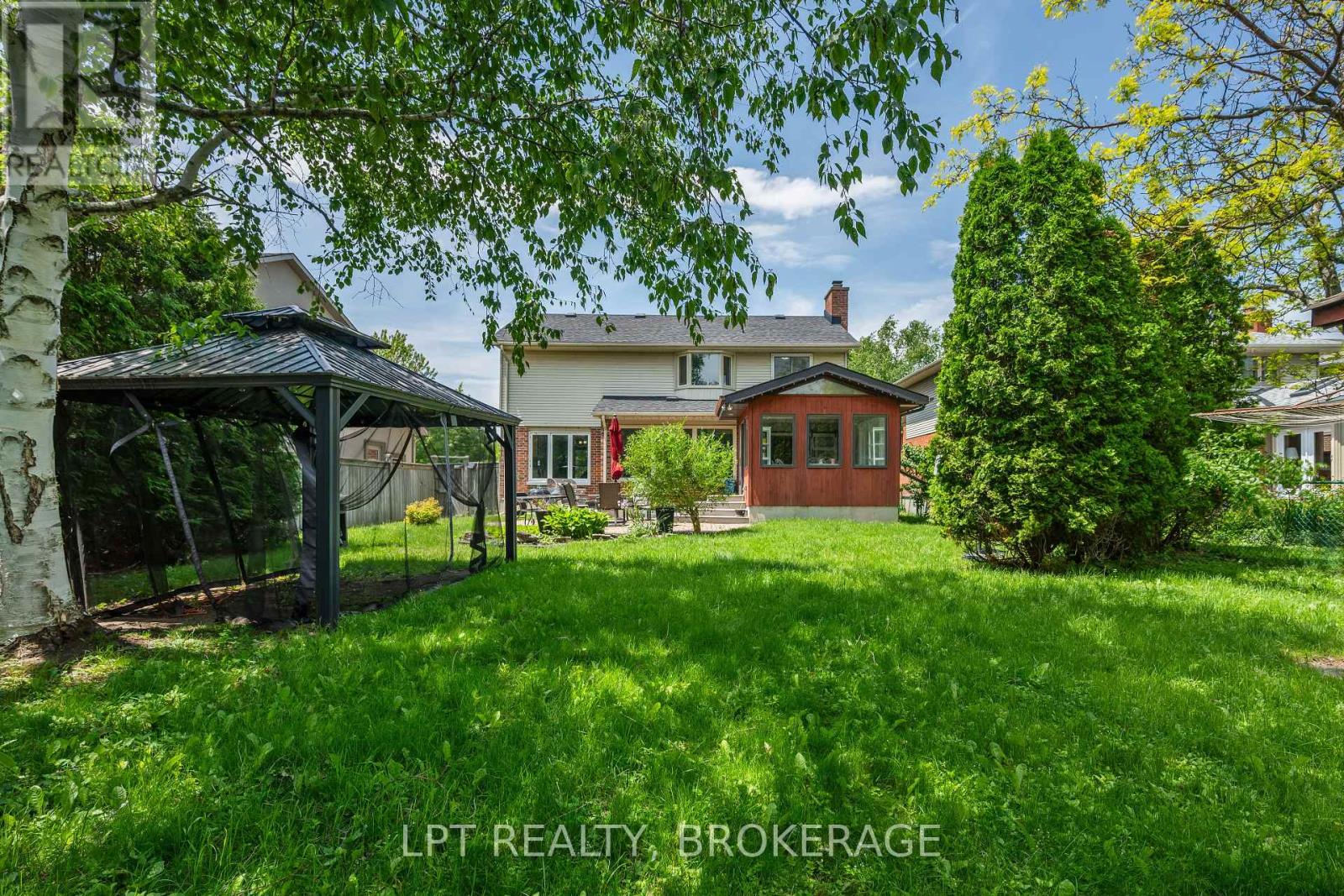 19 COLLEGEVIEW CRESCENT - 9