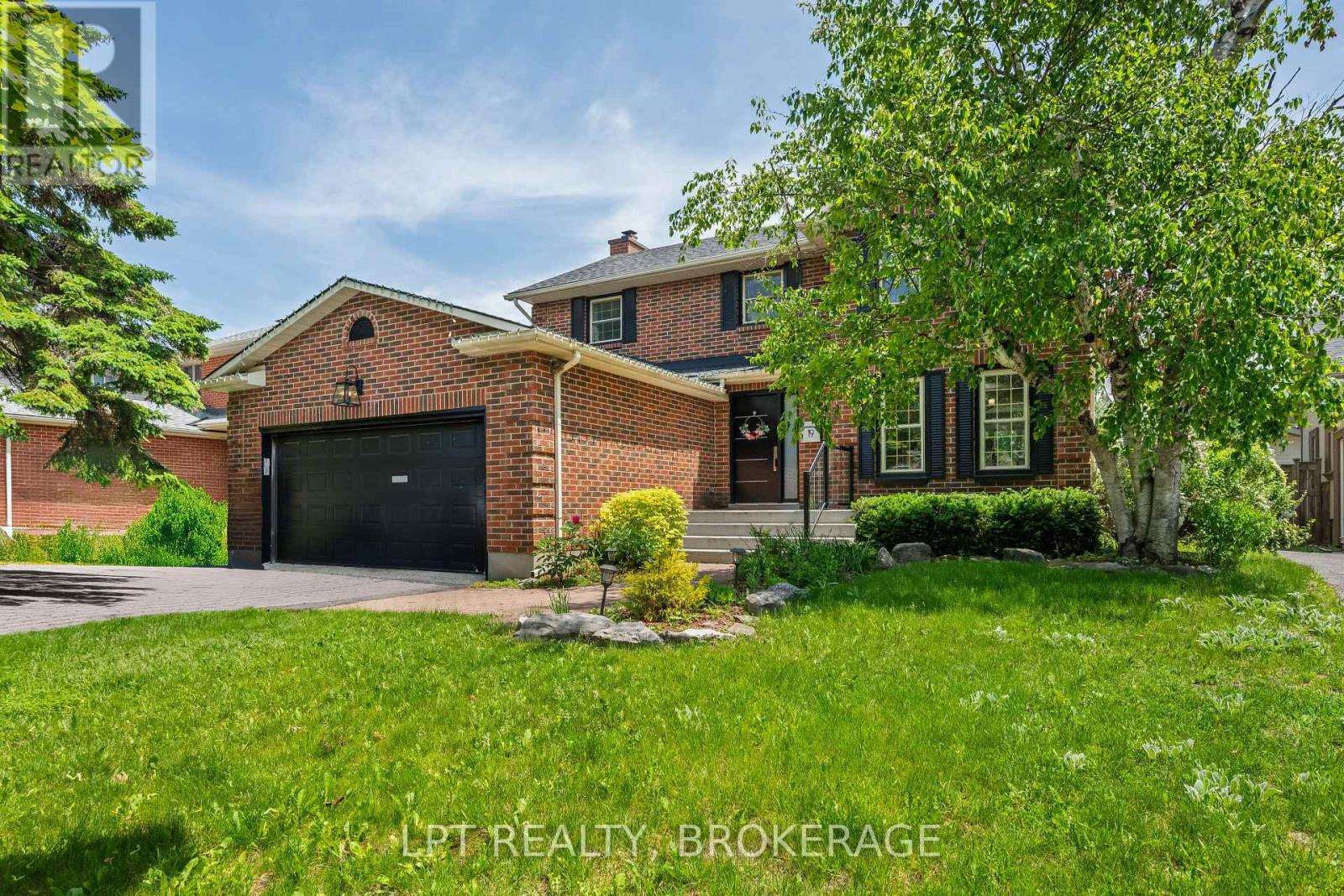 19 COLLEGEVIEW CRESCENT - 6