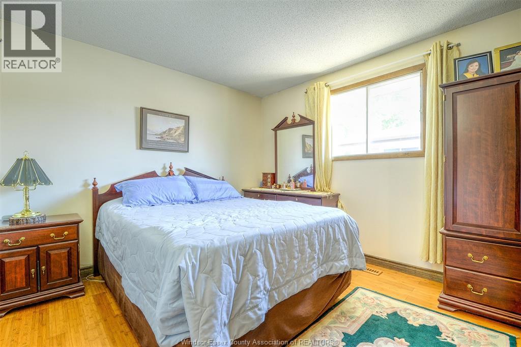 1651 COURTLAND - 10