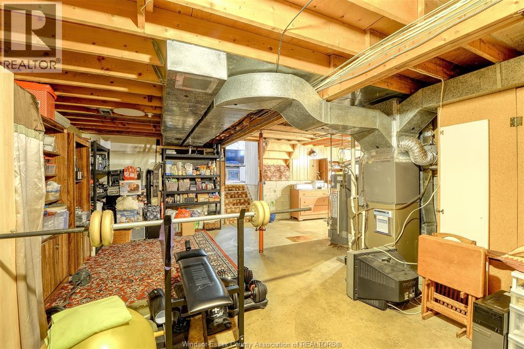1651 COURTLAND - 23