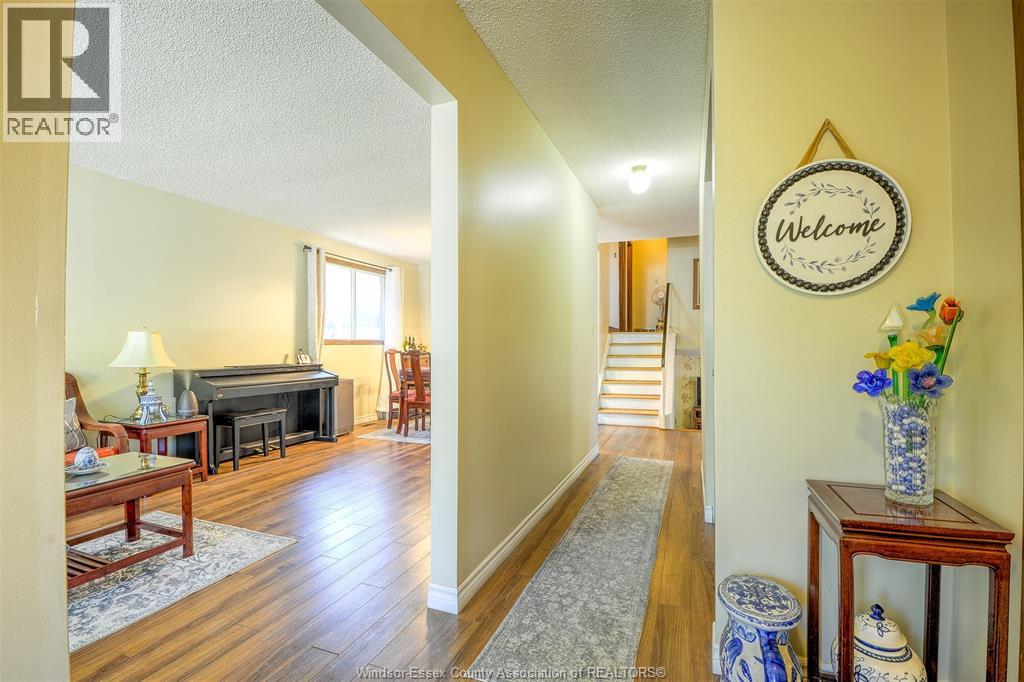 1651 COURTLAND - 5