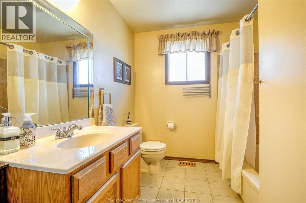 1651 COURTLAND - 9